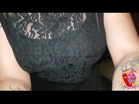 ❤️ Lutakas õepoeg annab talle blowjobi ja hispaania keelt Porno fb at us et.pornma-com.ru