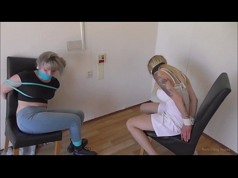 ❤️ Sõltuvuses / seotud ja suukorvistatud / neiu hädas Porno fb at us et.pornma-com.ru
