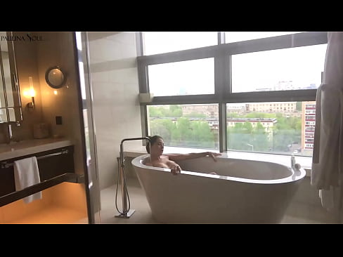 ❤️ Hiiglaslik beib kirglikult oma tussu riivimas vannitoas Porno fb at us et.pornma-com.ru