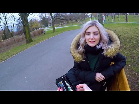 ❤️ Neelab võõra kuuma sperma raha eest - blowjob in the park Eva Elfie poolt Porno fb at us et.pornma-com.ru